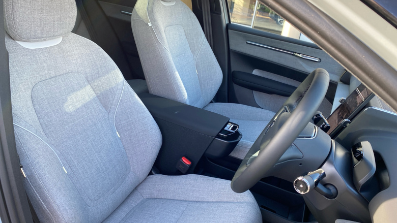 Volvo EX30 200kW SM Extended Range Ultra 69kWh 5dr Auto Electric Estate